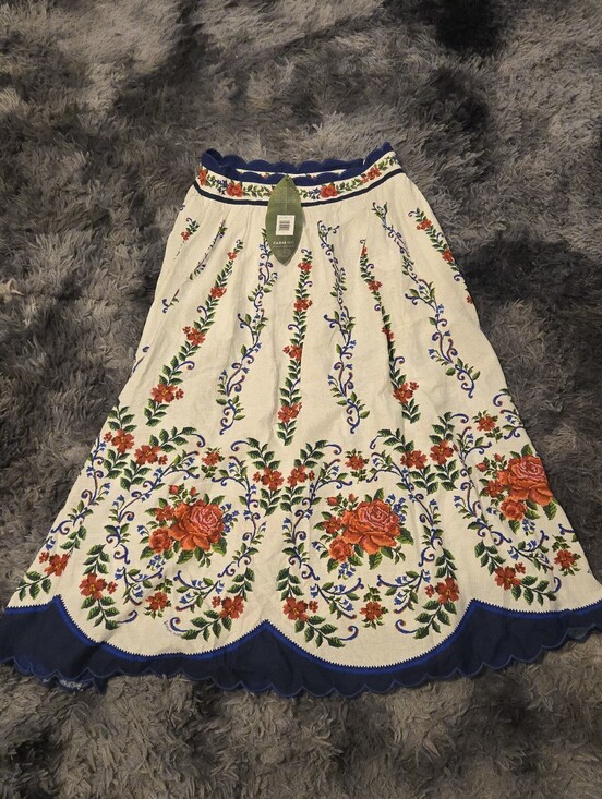FARM Rio Dresses & Skirts - FARM RIO Flower Tapestry Off White Linen Blend Midi Maxi Skirt Scallop Size M NW